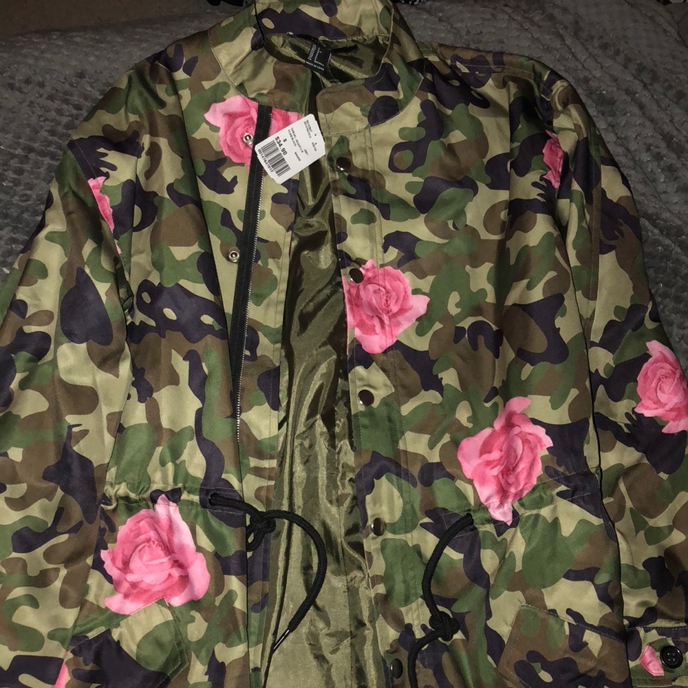 camo and floral light jacket